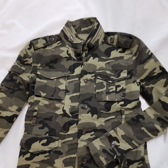 Fitted Camo Army Style Jacket w/ Cinch Waist - Picture 8 of 8